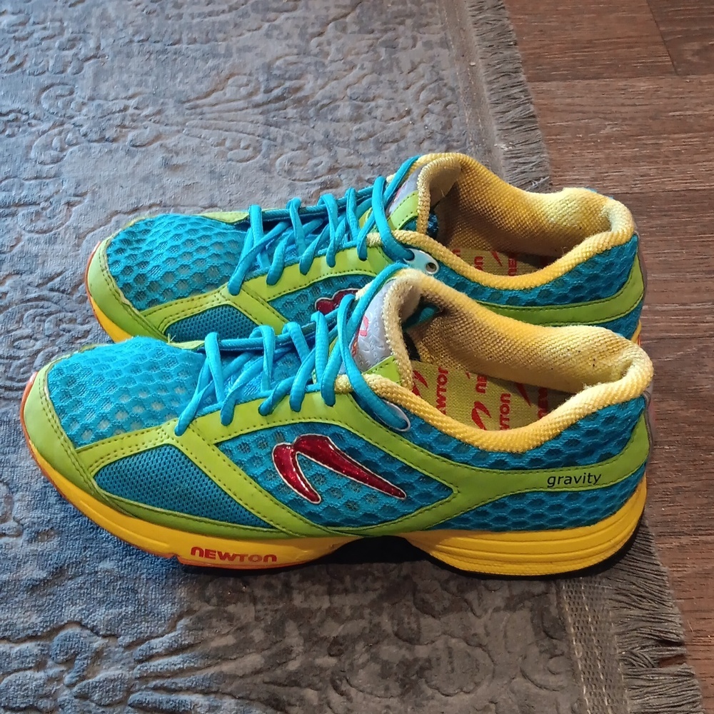 Newton Women’s Gravity Running Shoes, Size 8 Blue Yellow 000212